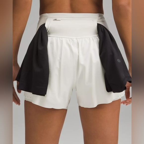 Lululemon Nulux Road To Trail HR Short 4" AIR-SENSE PERFORATION BONE/BONE Size 0 - Picture 6 of 10